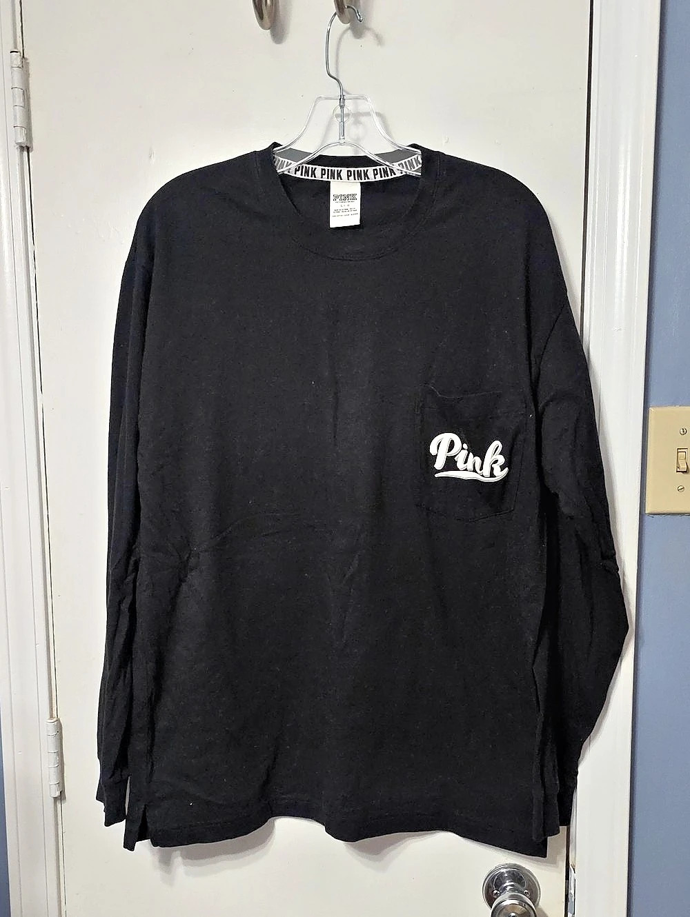 Victoria's Secret PINK Long Sleeve Logo Tee in Black Size Large